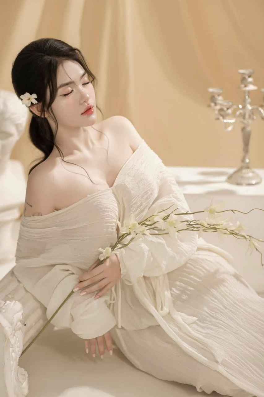 Trước ngày cưới – tập 3: bố dượng an ủi con gái phát hiện bị cắm sừng